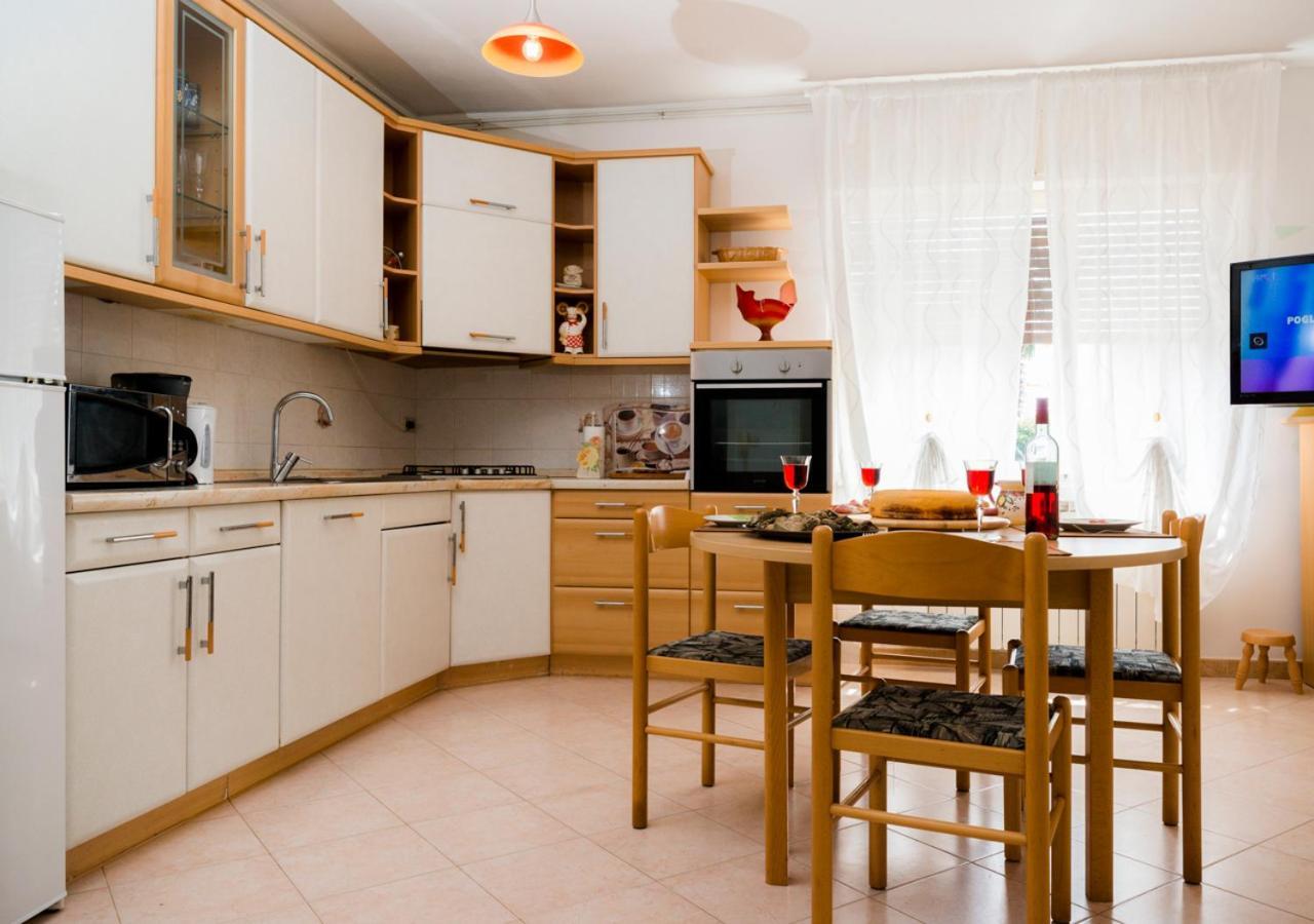 Apartment Dora Umag Ngoại thất bức ảnh